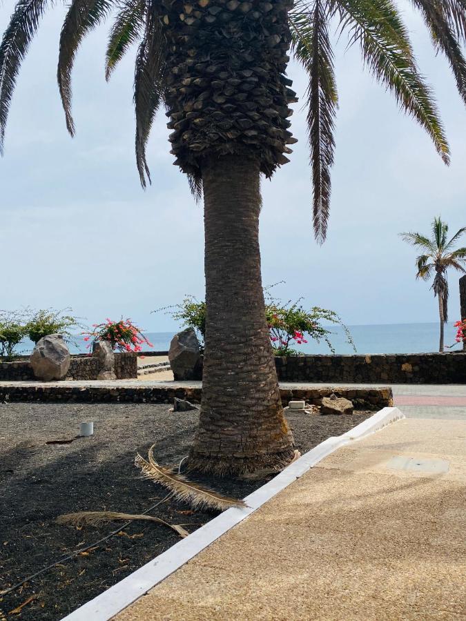 Lc Bastian Marina Bungalow Costa Teguise Exterior foto